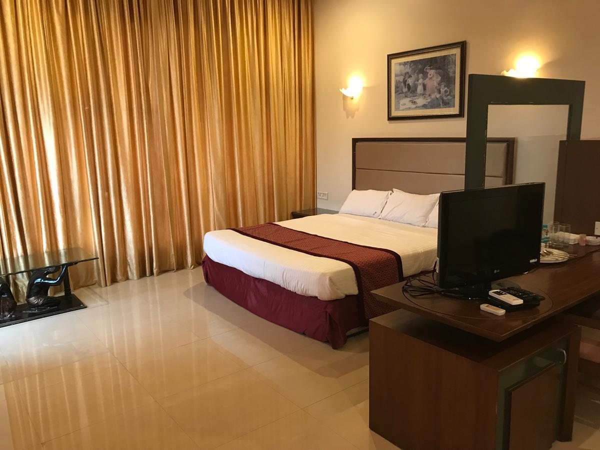Kohinoor Atc Bed & Breakfast Mumbai Exterior photo